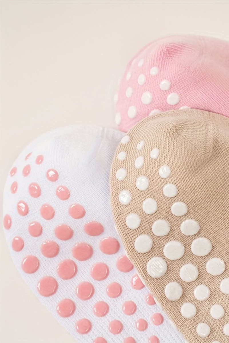 White Bow Print Non-Slip Ruffle Grip Socks