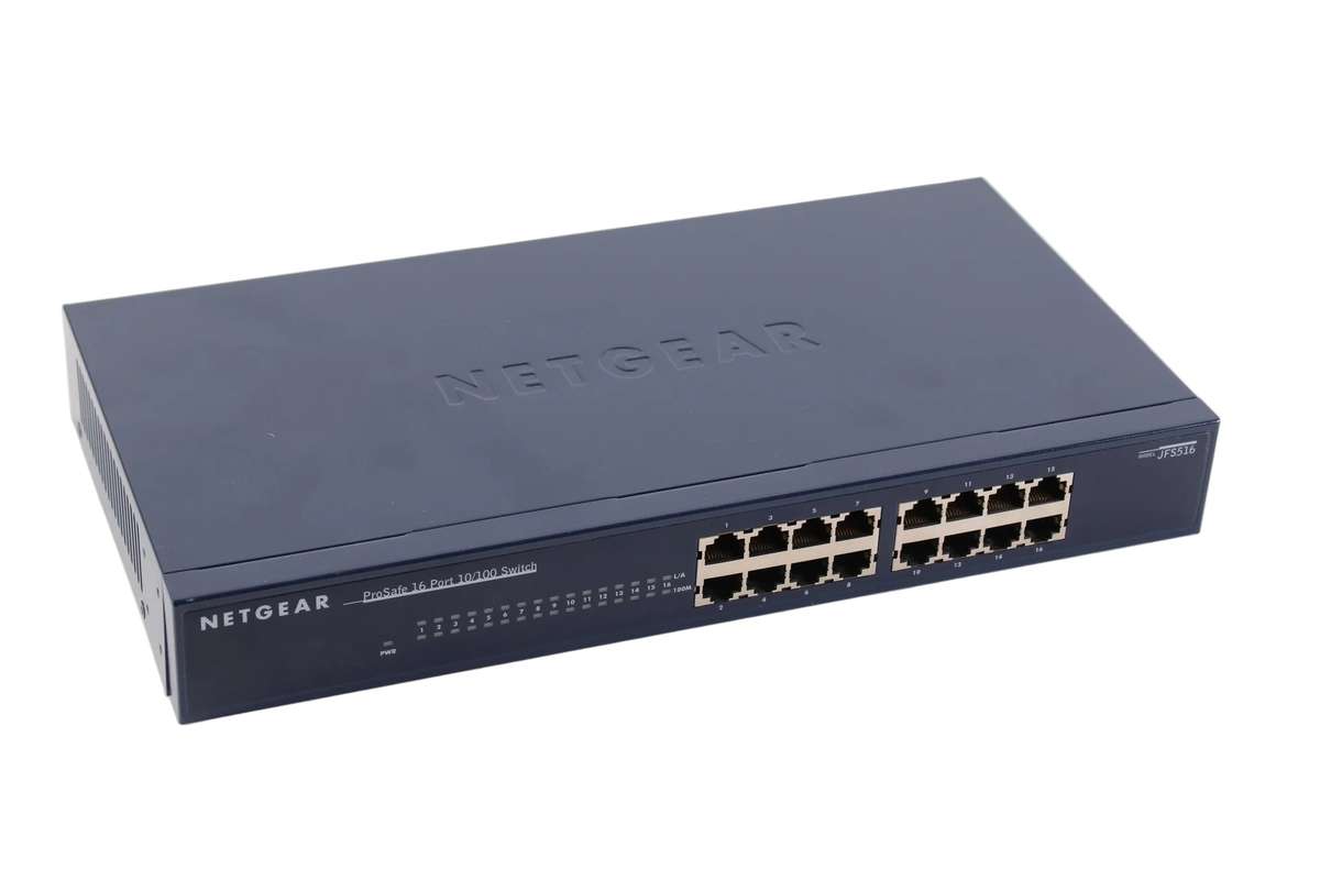Netgear JFS516 ProSafe 16 Port Unmanaged Fast Ethernet Switch  Used