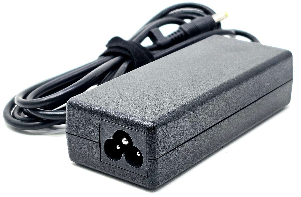 HP PPP009H 65W 18.5V 3.54A Middle Pin AC Power Adapter For Laptops - Used