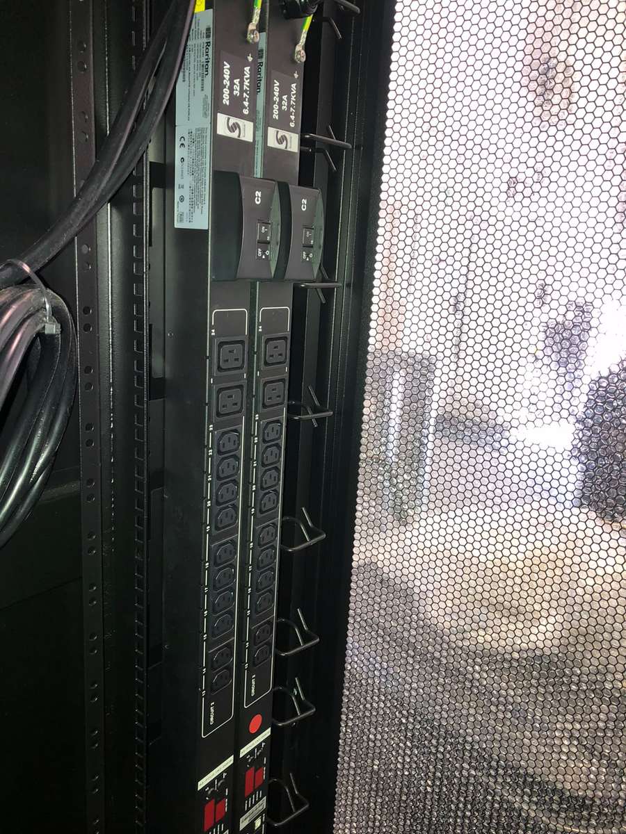 Modrac 42U Server Rack Cabinet with 2 × Raritan PXE-1493 Intelligent PDUs 