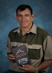 Rebelspoor: Die Aanloop, Verloop en Afloop van die Boereopstand van 1914 - 15   -   Dr LJ Bothma