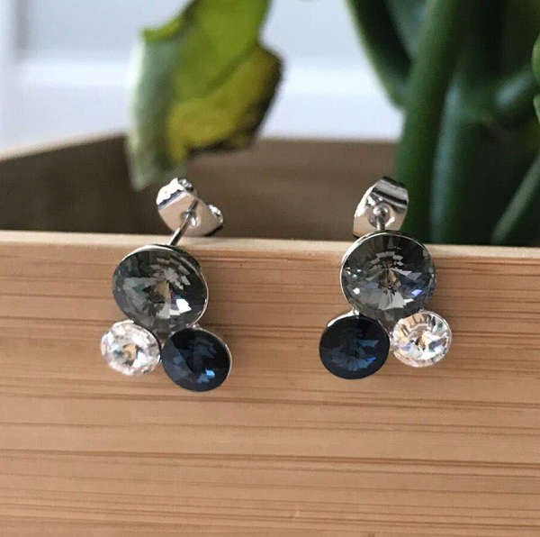 3 Stone Swarovski Crystals Stud Earrings