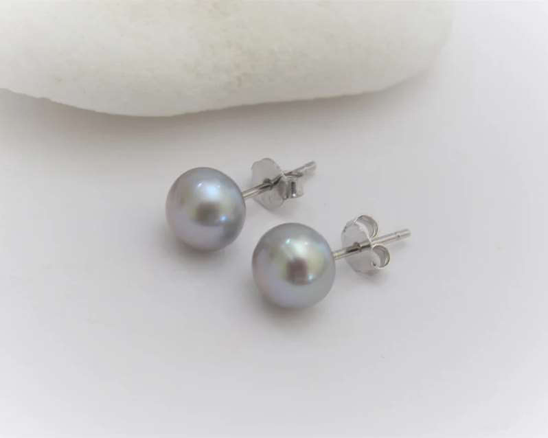 Freshwater Button Pearls - Grey