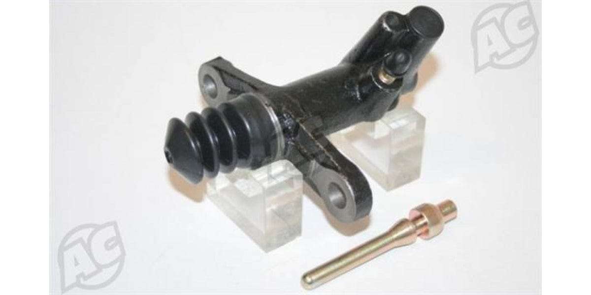 Clutch Slave Cylinder Isuzu Kb (ISU203)