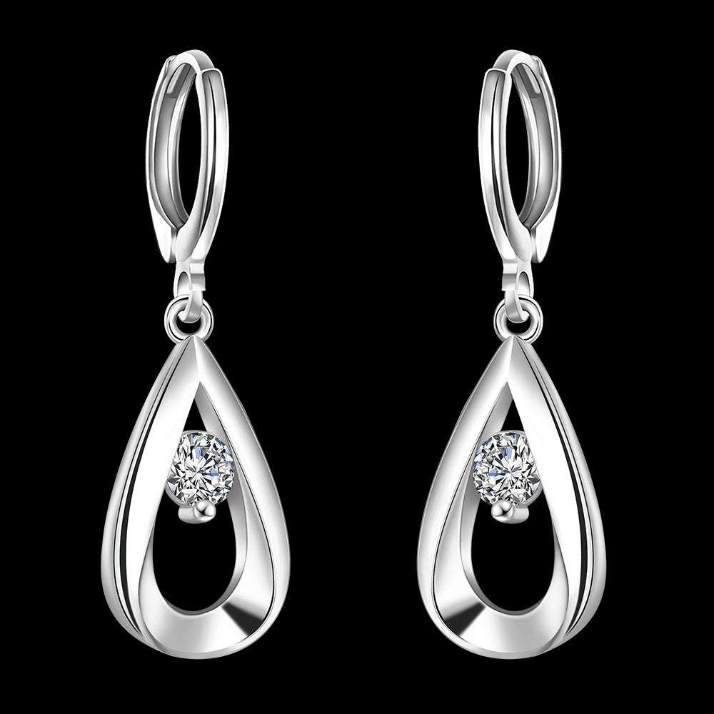 925 Sterling silver filled ladies dangle earrings with crystal detail