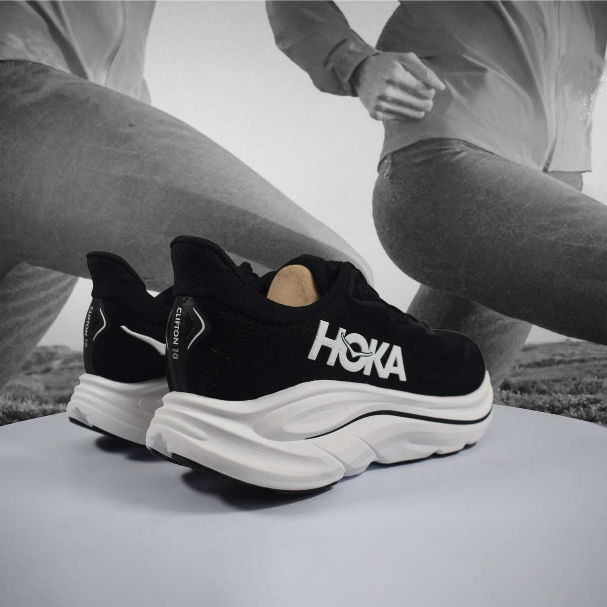 Hoka Clifton 10 Wide Mens Road Running