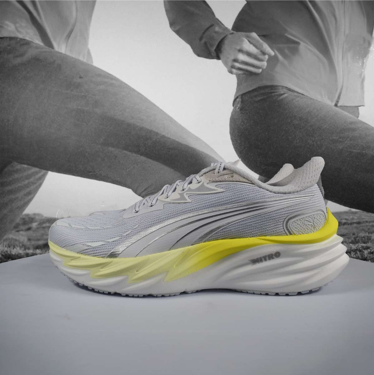 Puma Velocity NITRO 4 Womens Running Shoes  Puma White-Apple Spritz
