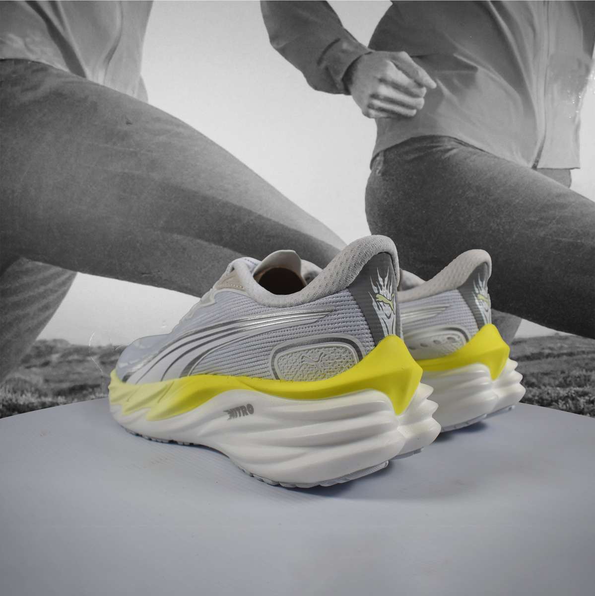 Puma Velocity NITRO 4 Womens Running Shoes  Puma White-Apple Spritz