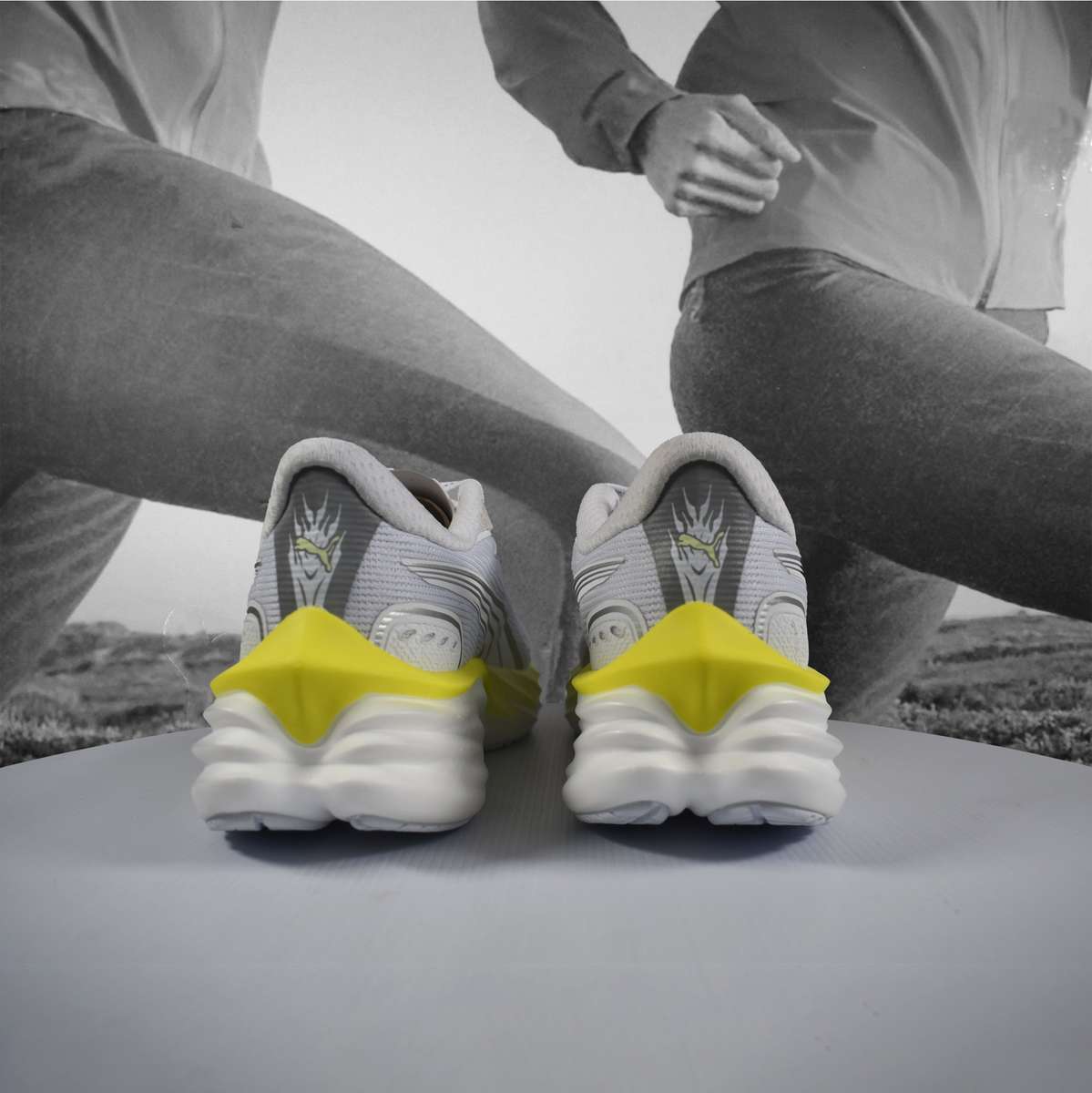 Puma Velocity NITRO 4 Womens Running Shoes  Puma White-Apple Spritz