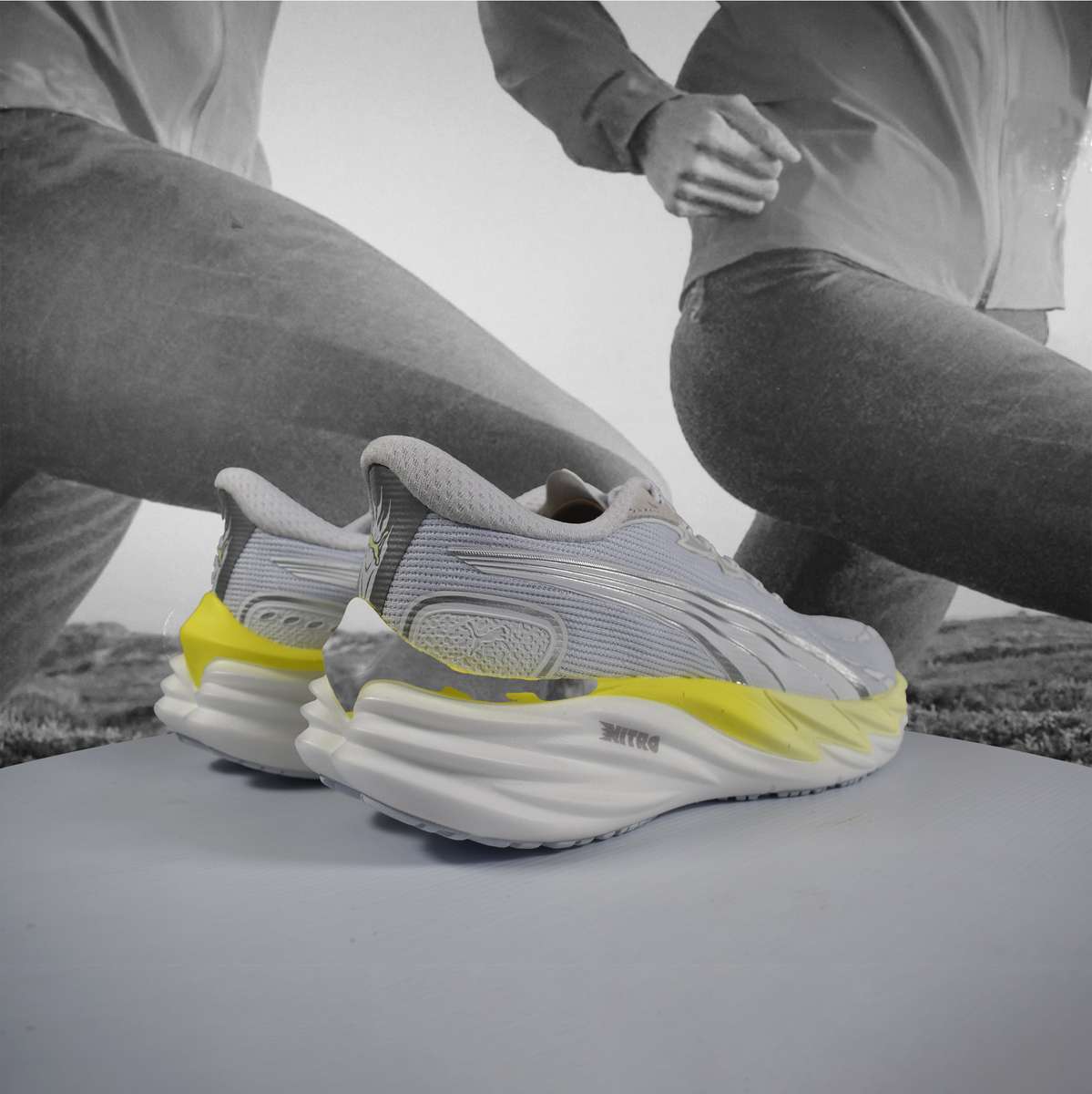 Puma Velocity NITRO 4 Womens Running Shoes  Puma White-Apple Spritz