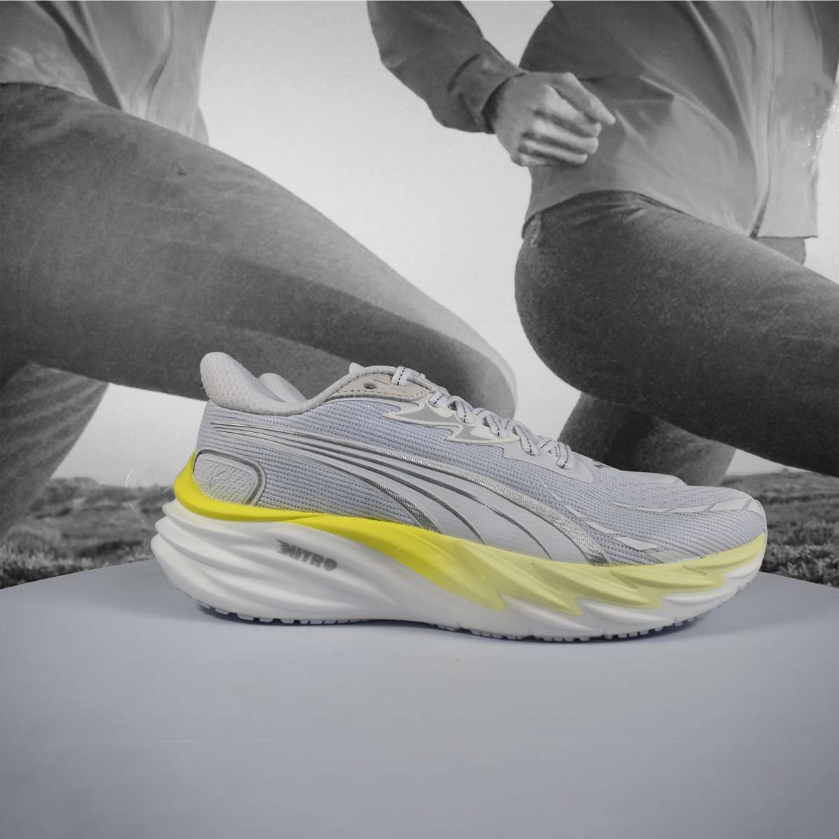 Puma Velocity NITRO 4 Womens Running Shoes  Puma White-Apple Spritz