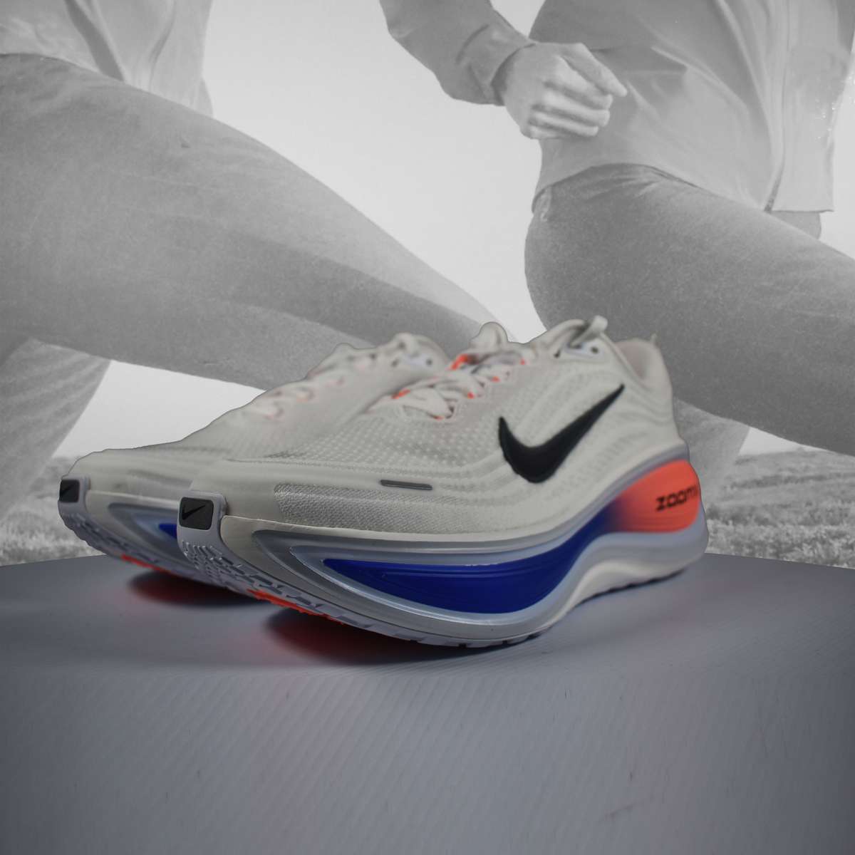 Nike Vomero Plus Mens Road Running Shoes