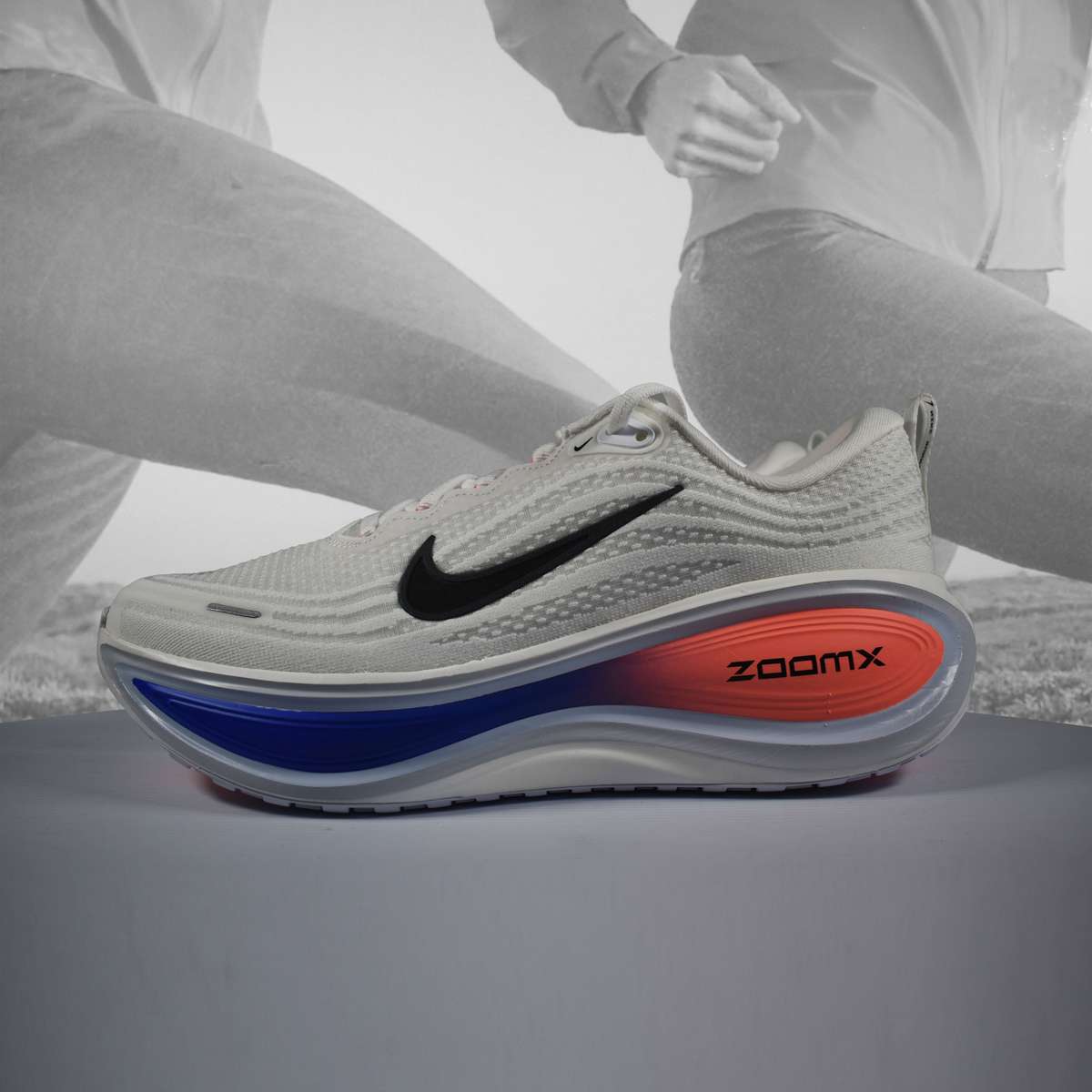 Nike Vomero Plus Mens Road Running Shoes