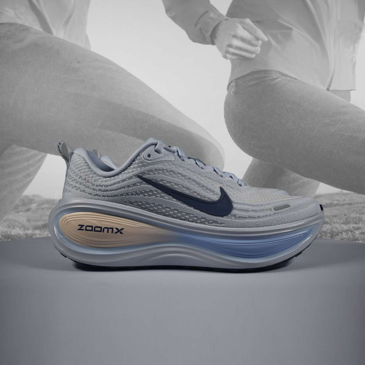 Nike Vomero Plus Womens Road Running Shoes