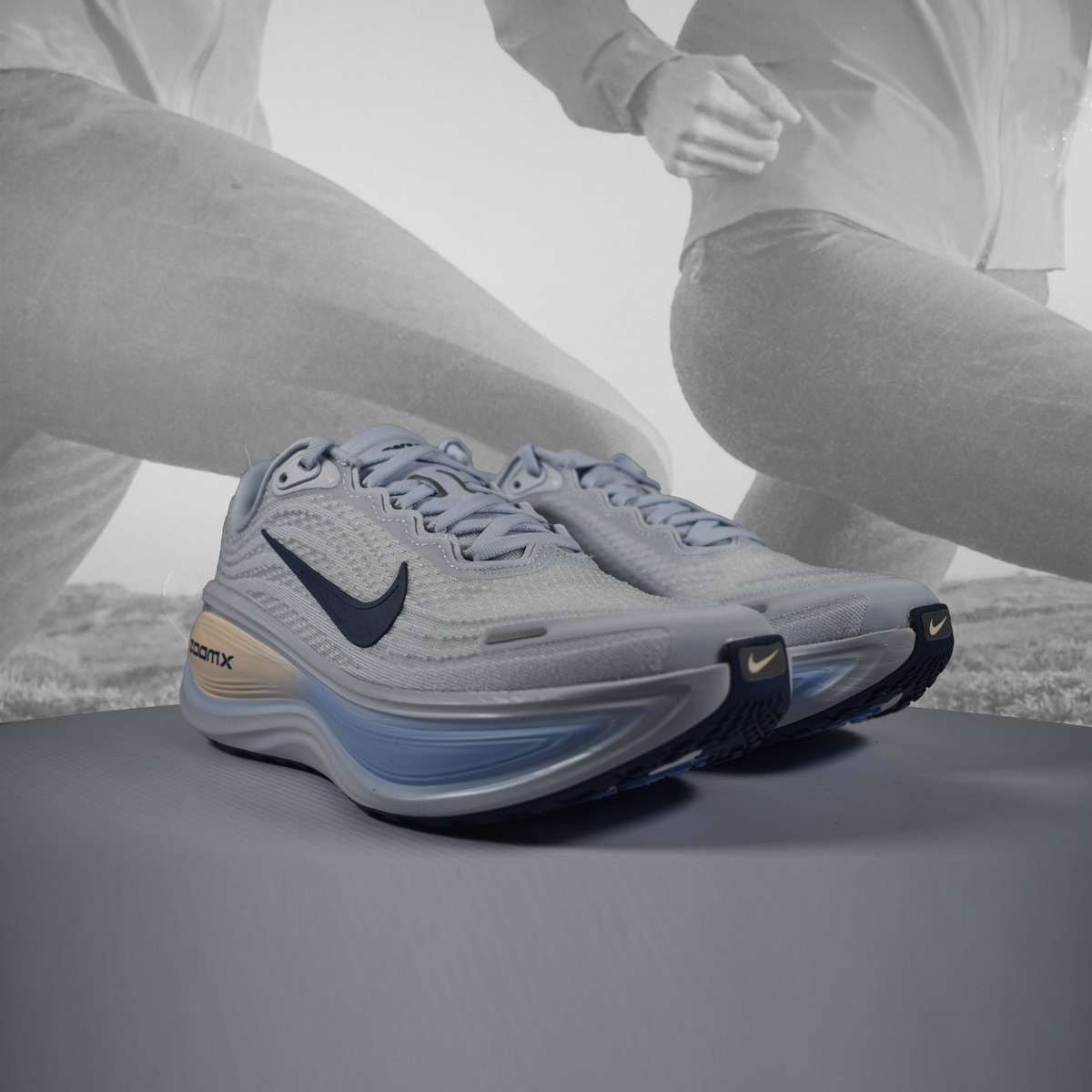 Nike Vomero Plus Womens Road Running Shoes