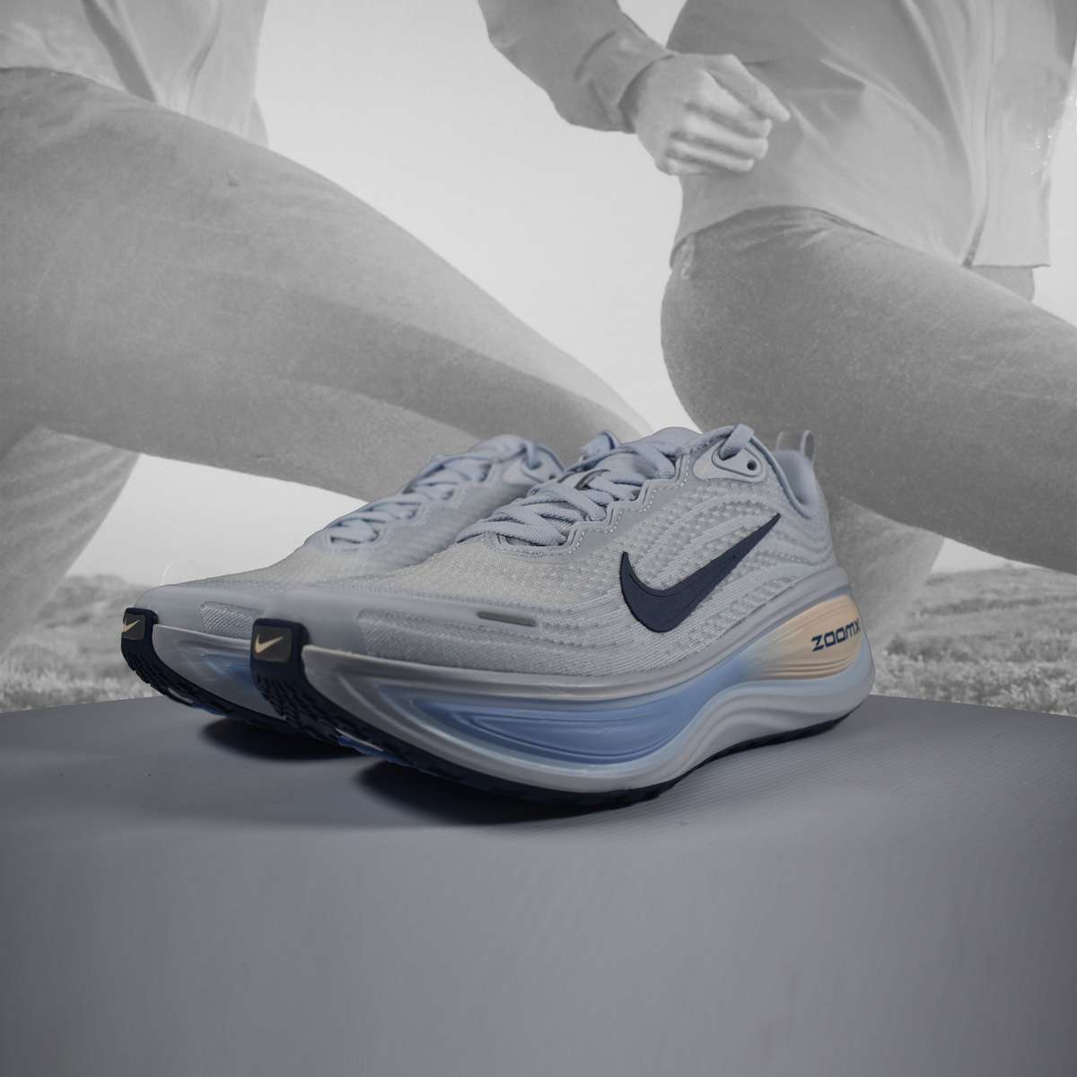 Nike Vomero Plus Womens Road Running Shoes