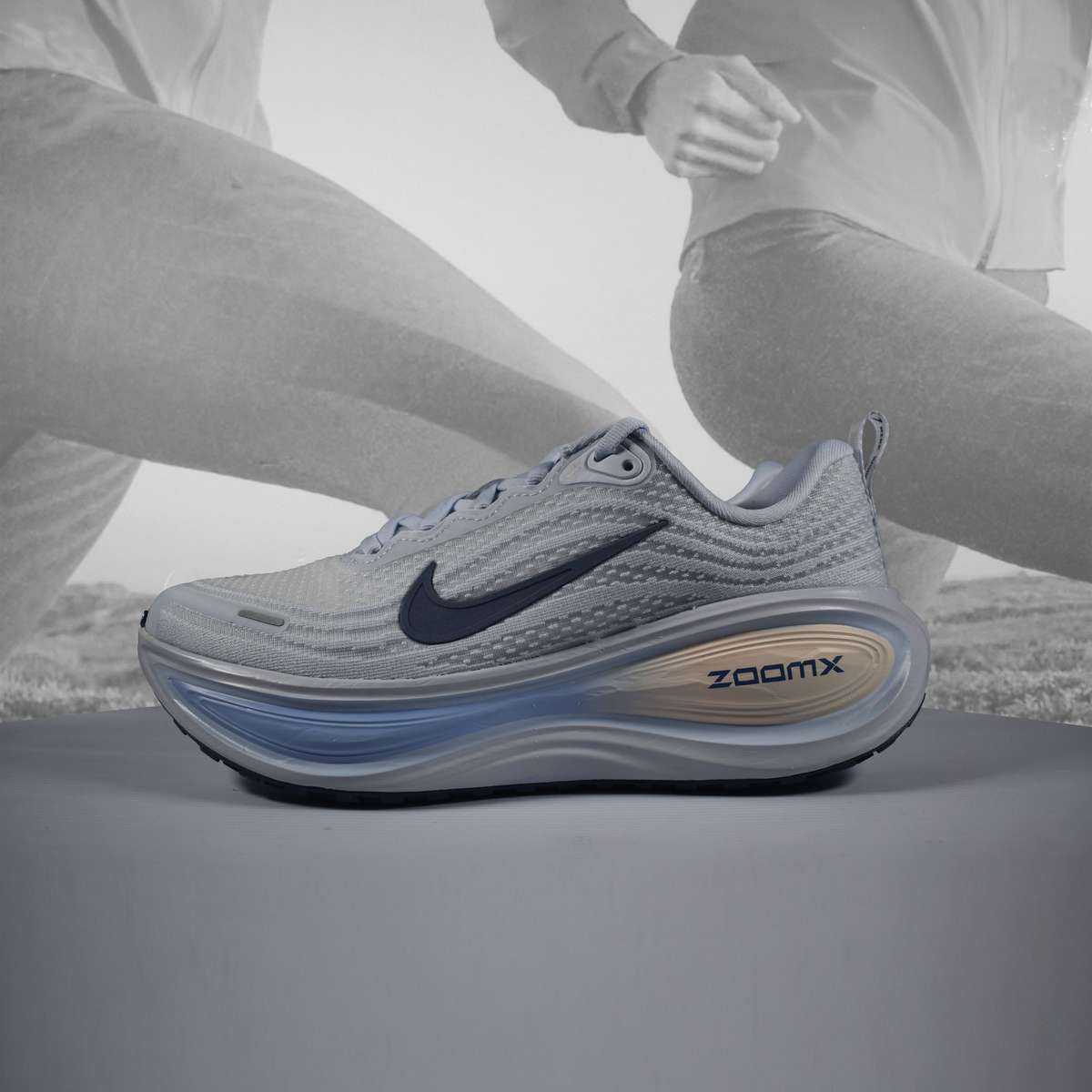 Nike Vomero Plus Womens Road Running Shoes