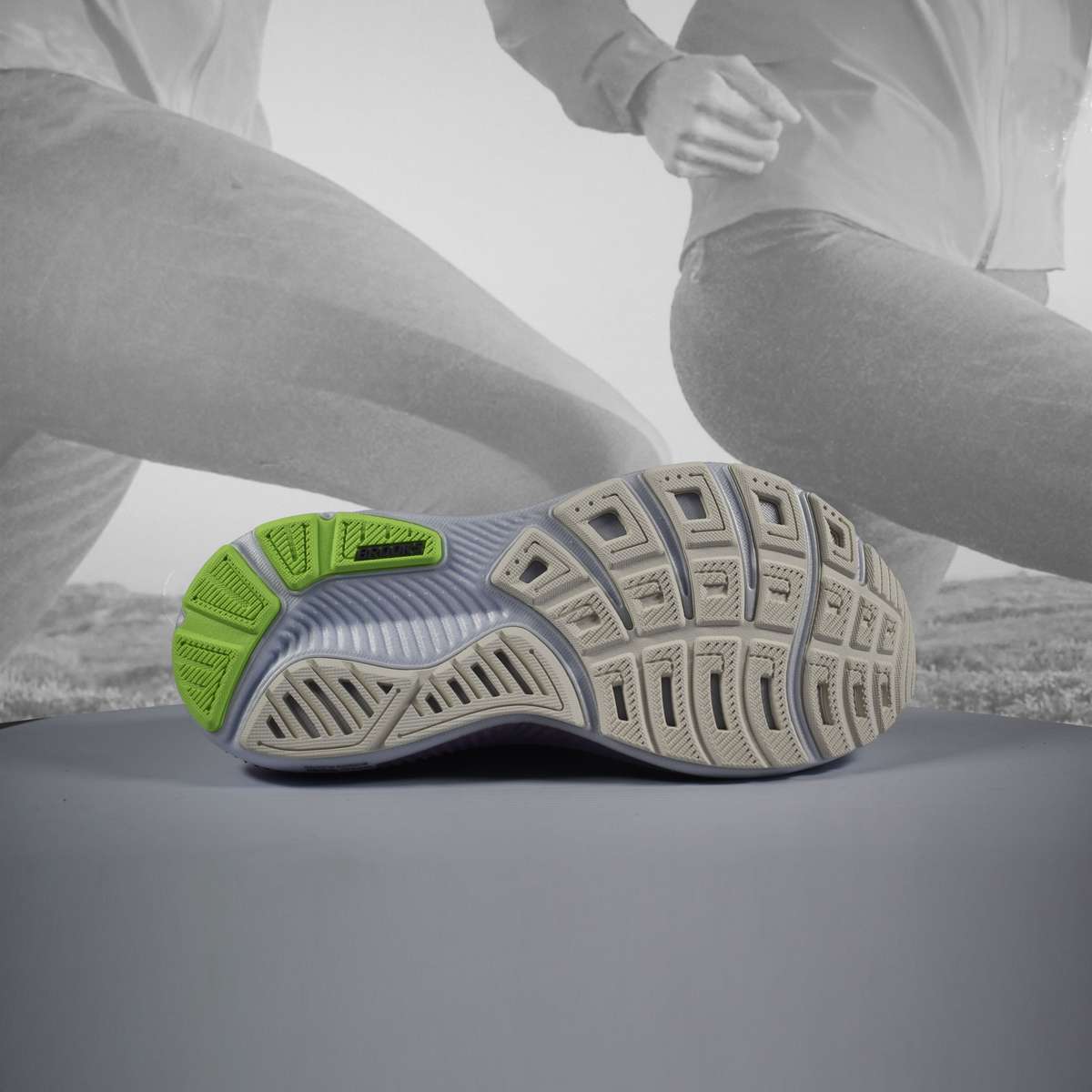 Brooks Ghost 18 Womens Neutral Running Shoes