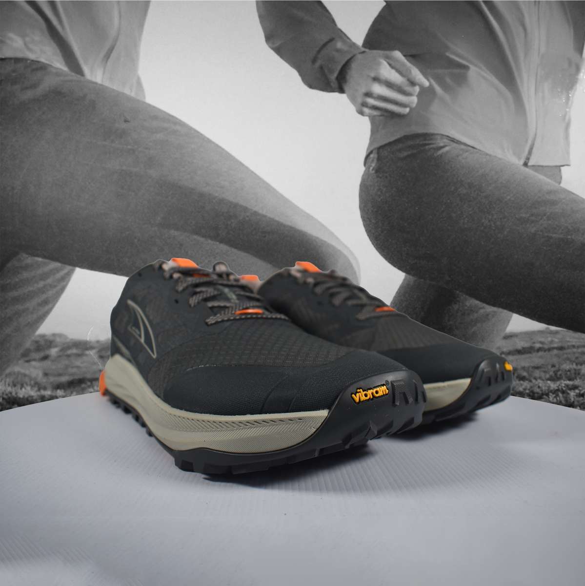 Altra Lone Peak 9+ Mens Trail Running Shoes  Dark Shadow