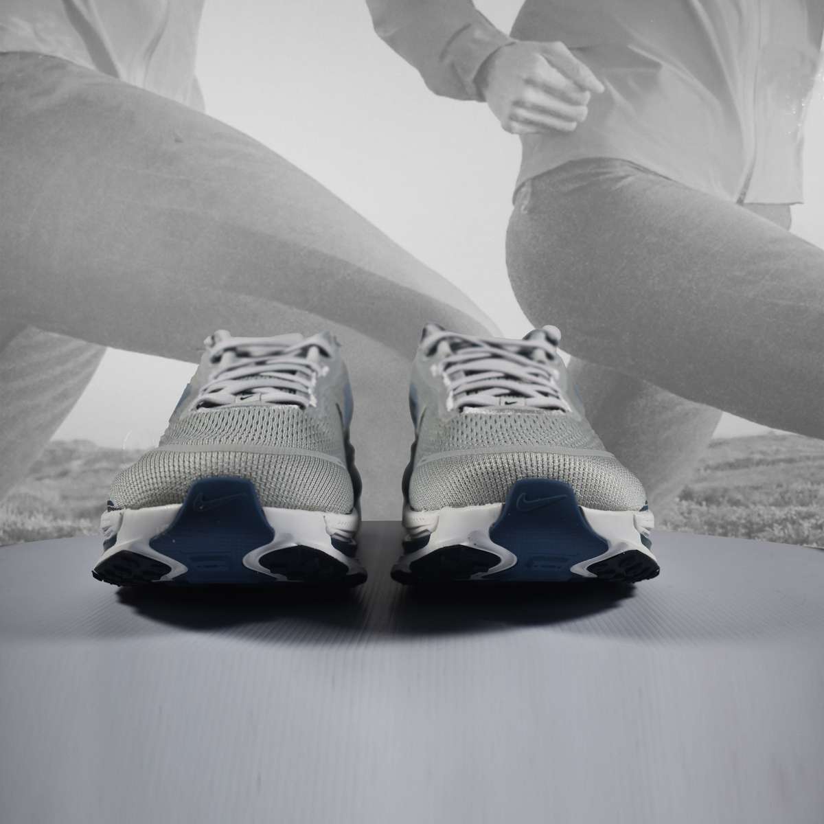 Nike Vomero 18 Mens Road Running Shoes