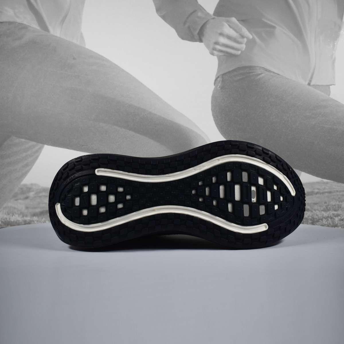 Nike Vomero Plus Womens Road Running Shoes