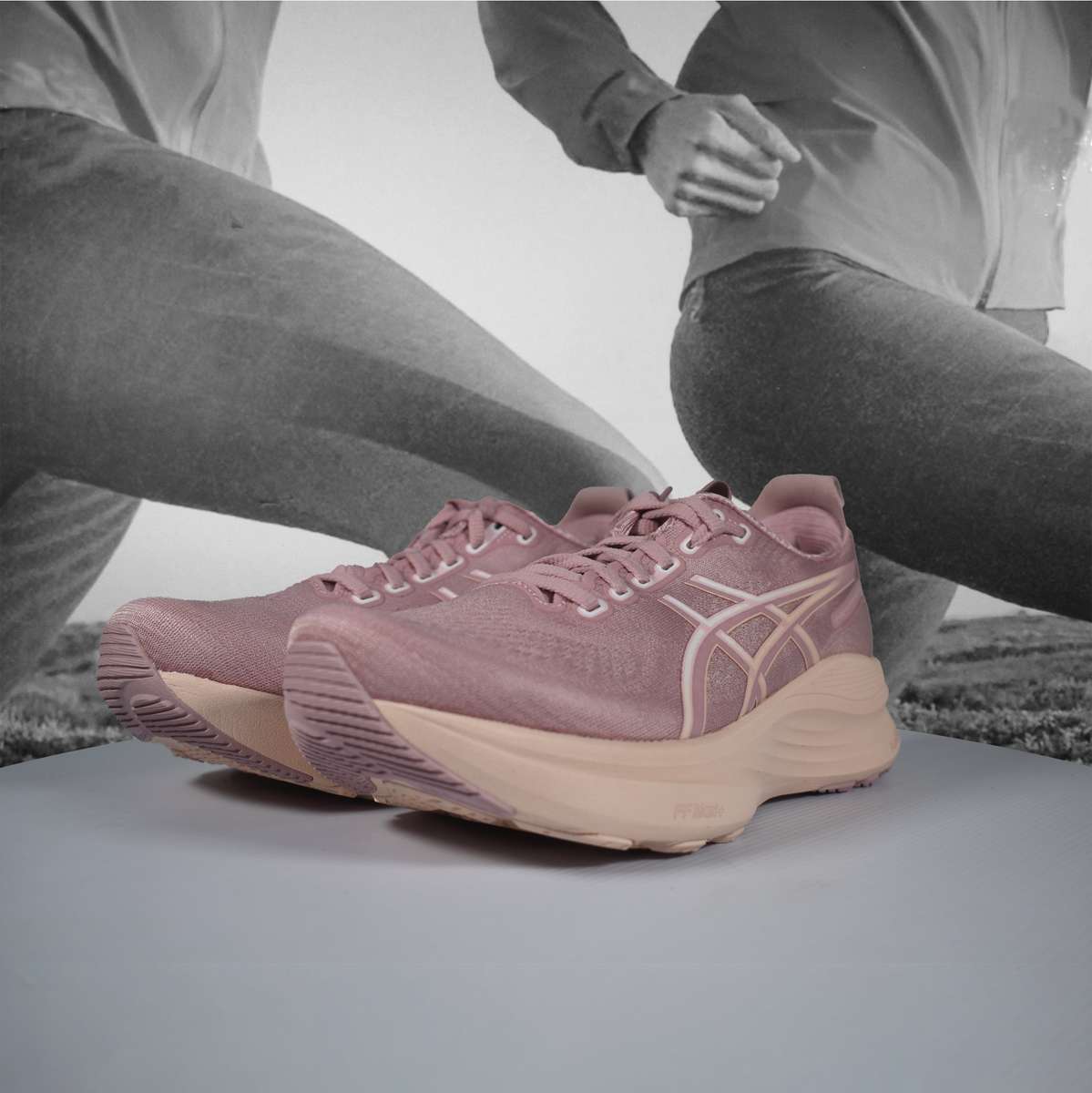 Asics GEL-Kayano 32 Womens Running Shoe