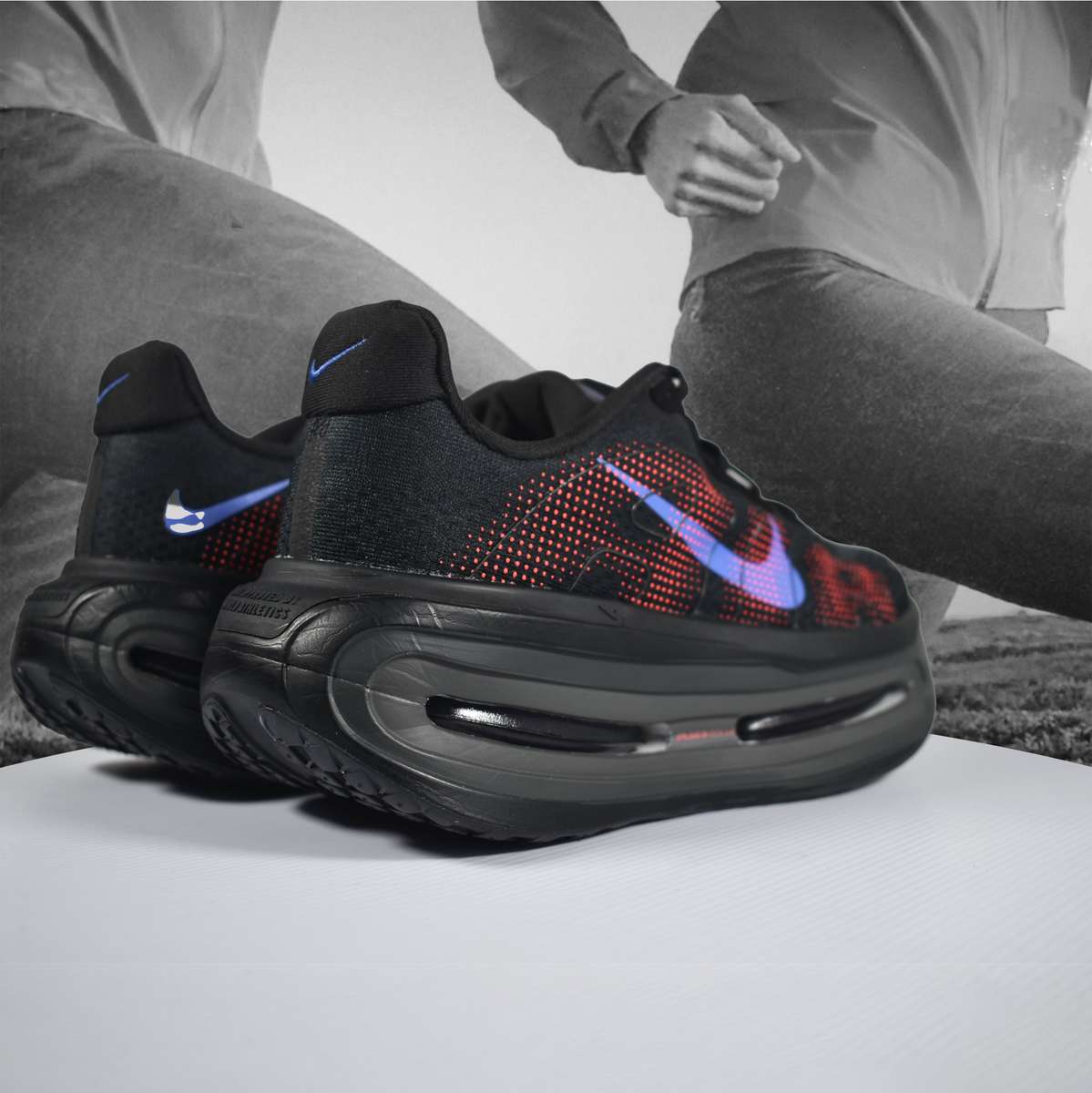 Nike Vomero Premium Womens Road Running Shoes
