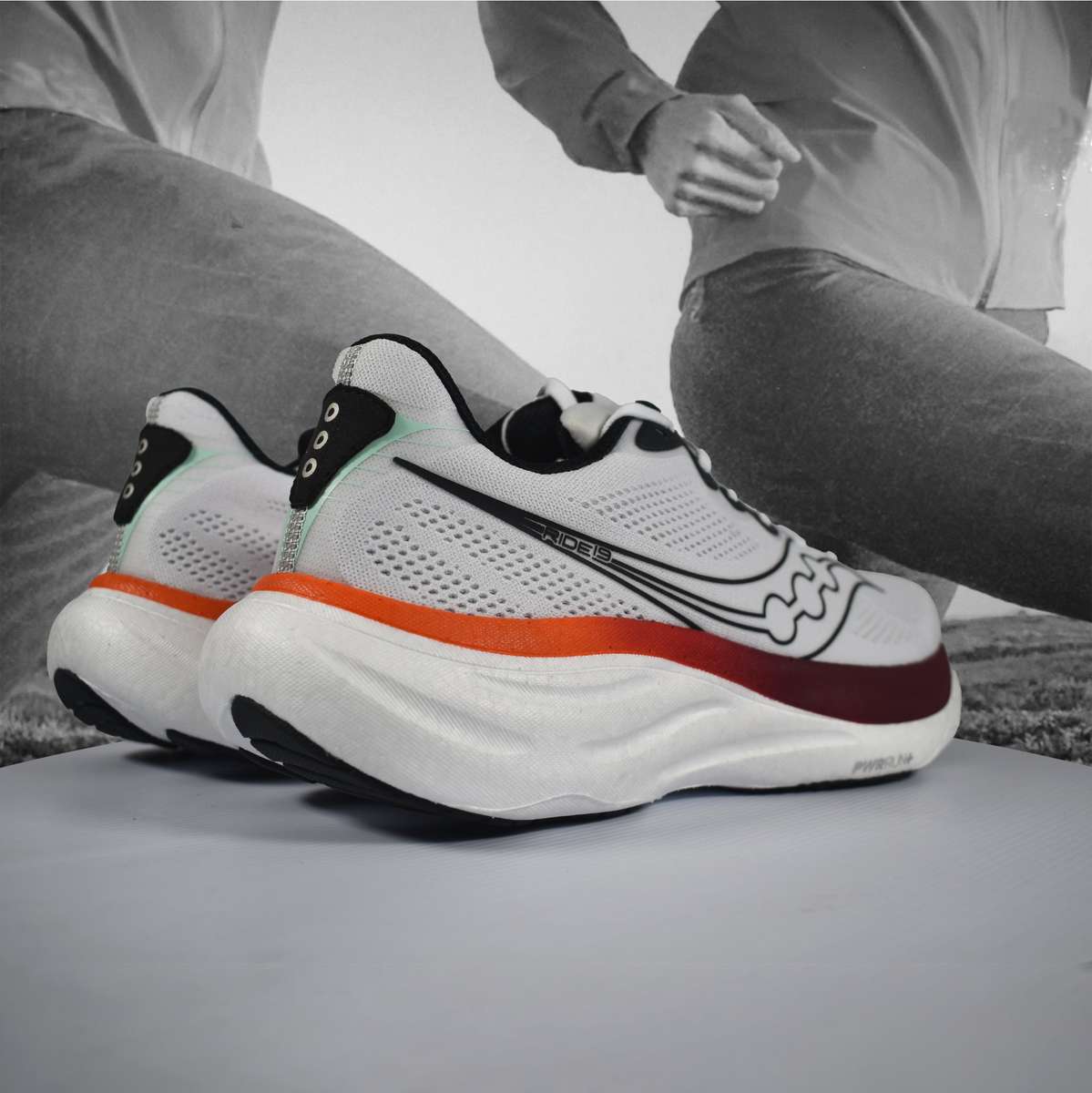 Saucony Ride 19 Mens Road Running Shoe