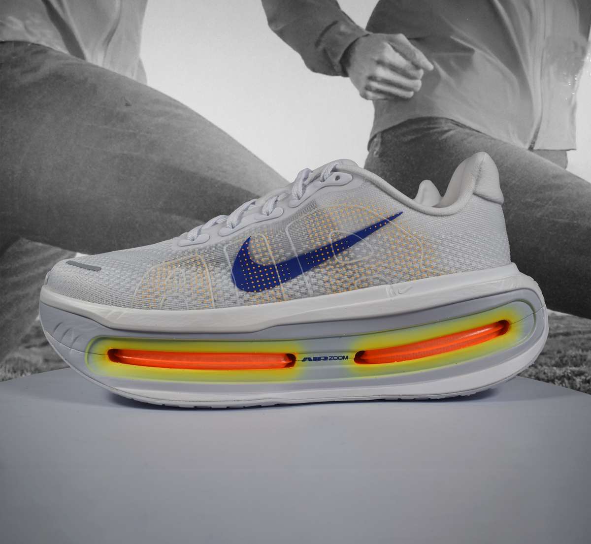 Nike VOMERO PREMIUM Mens Road Running Shoe
