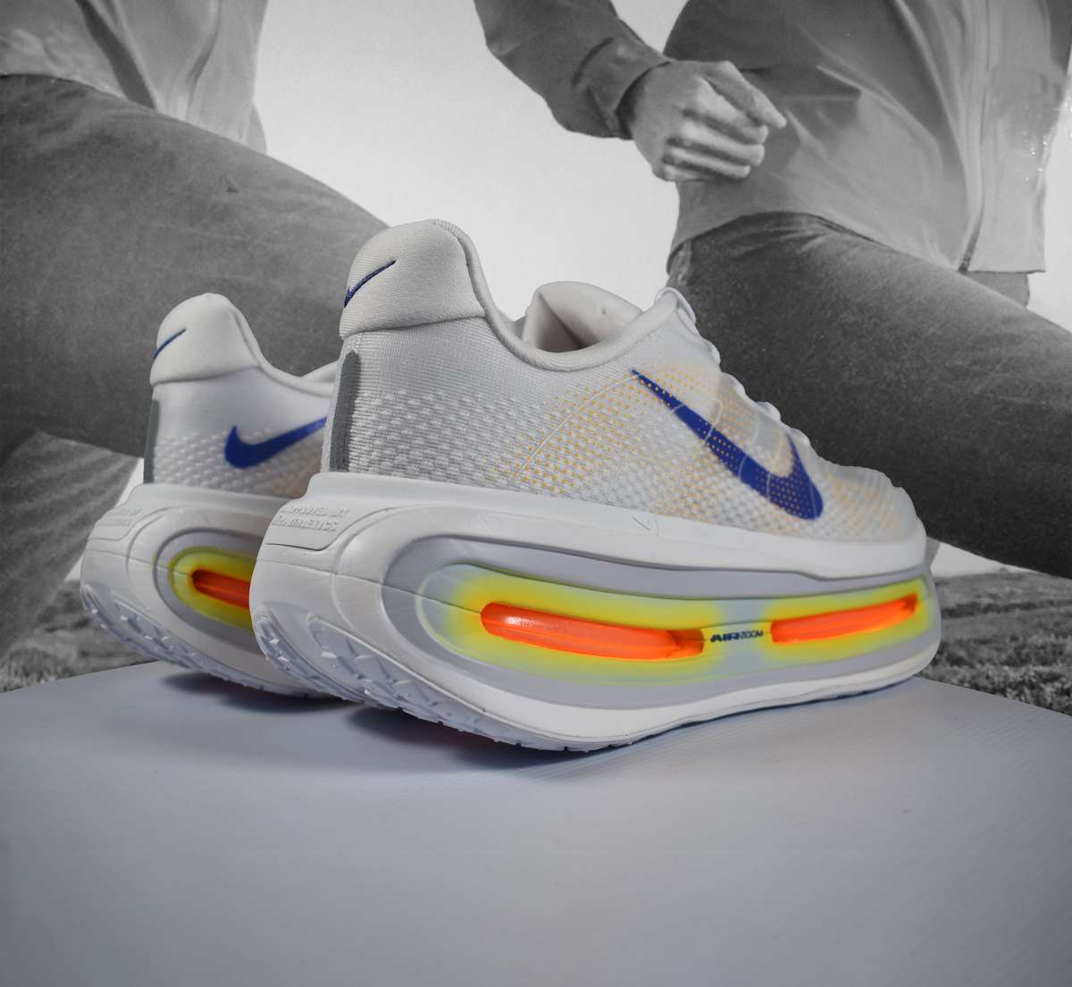 Nike VOMERO PREMIUM Mens Road Running Shoe