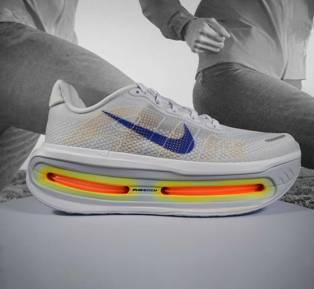 Nike VOMERO PREMIUM Mens Road Running Shoe