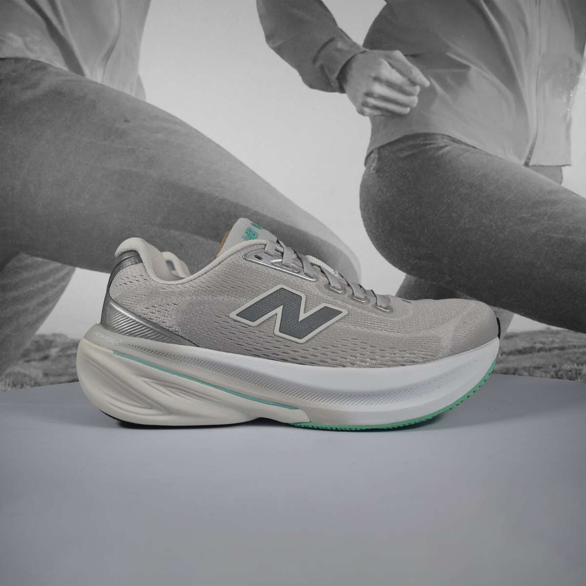New Balance 860v14 D (WIDE WIDTH) Womens