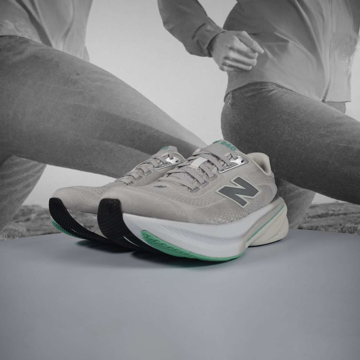 New Balance 860v14 D (WIDE WIDTH) Womens