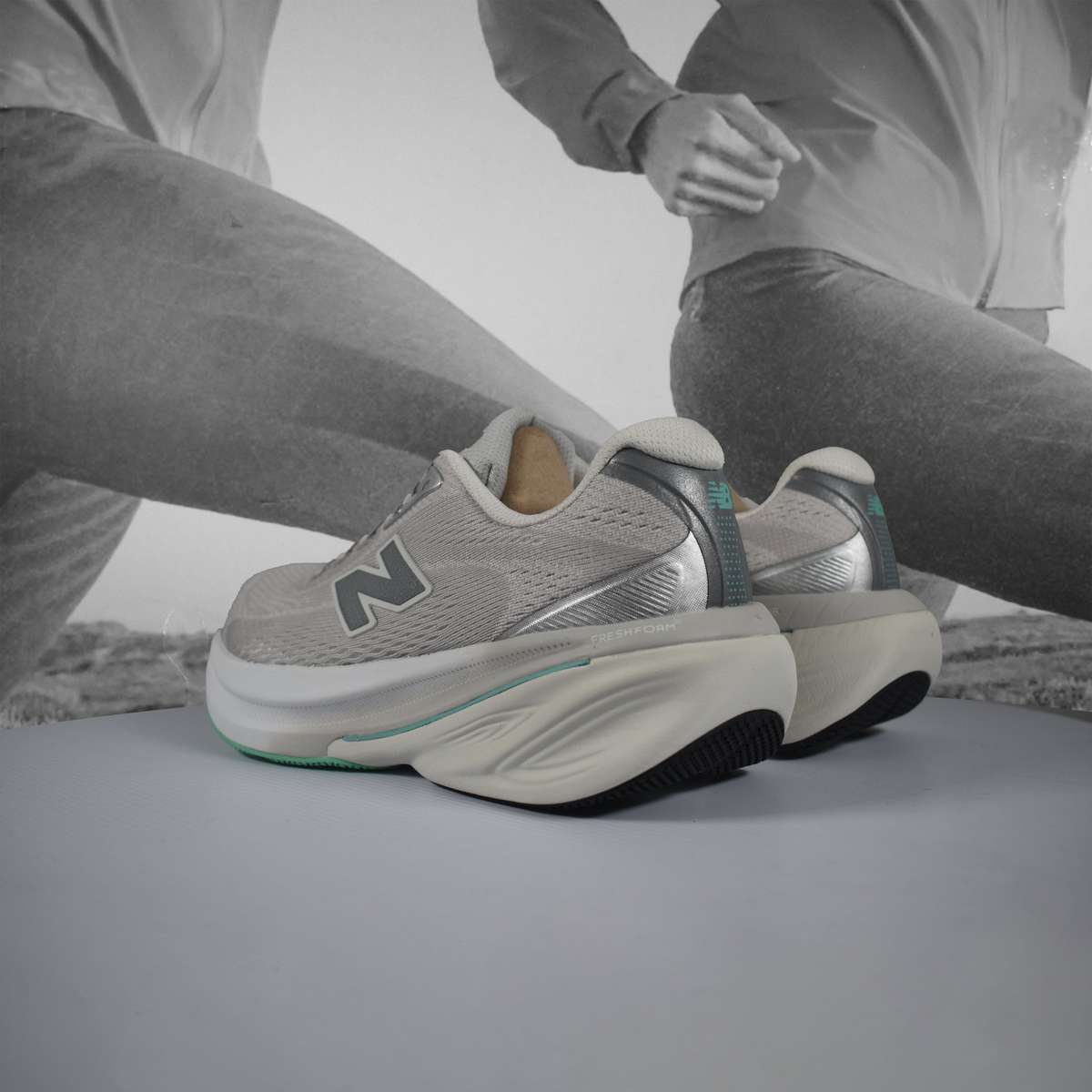 New Balance 860v14 D (WIDE WIDTH) Womens