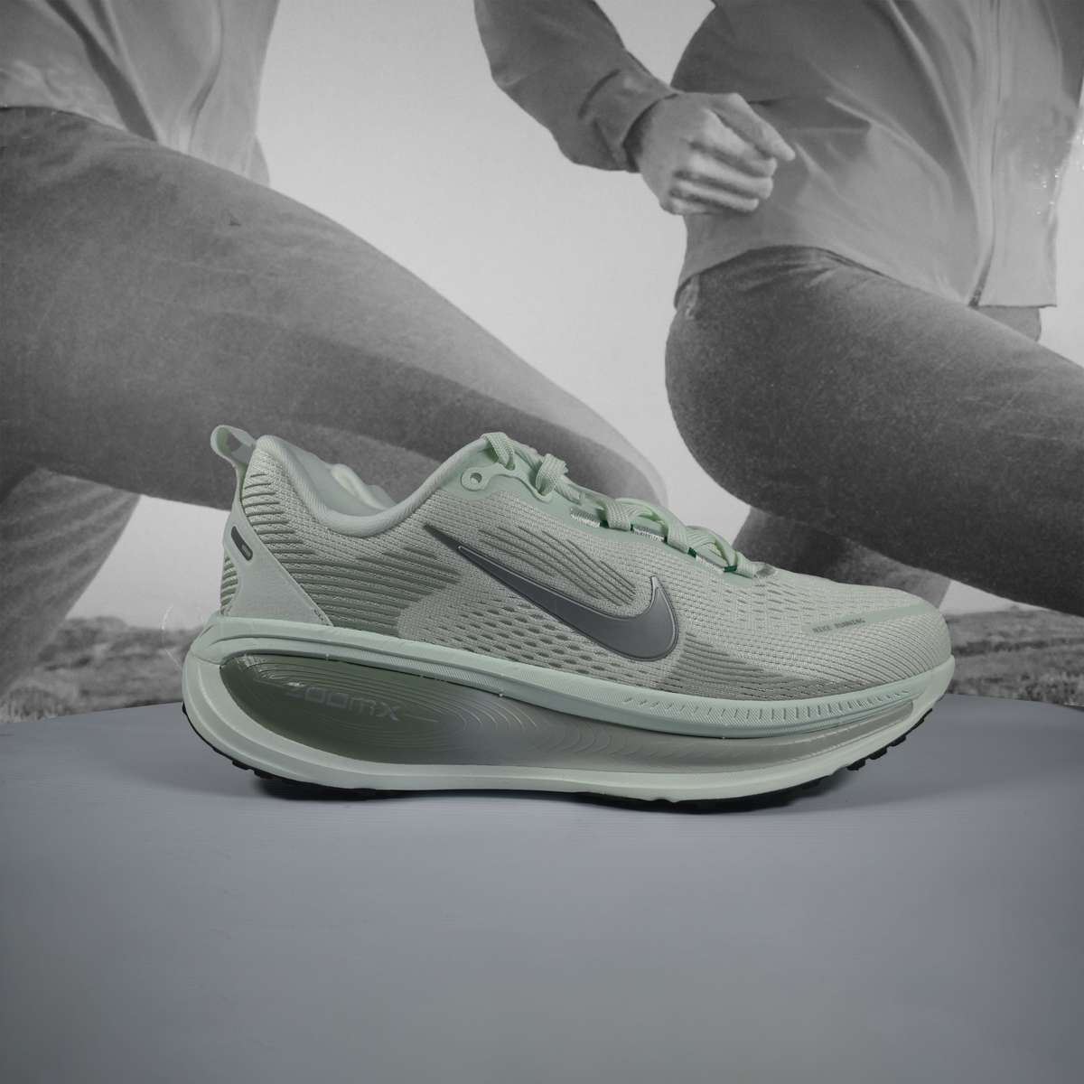Nike Vomero 18 Womens Running Shoes