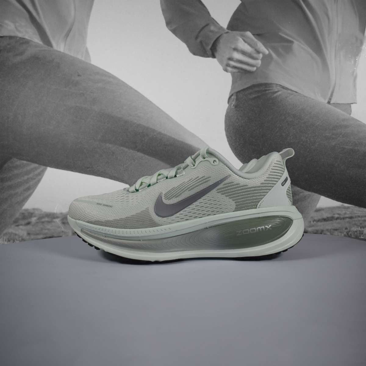 Nike Vomero 18 Womens Running Shoes