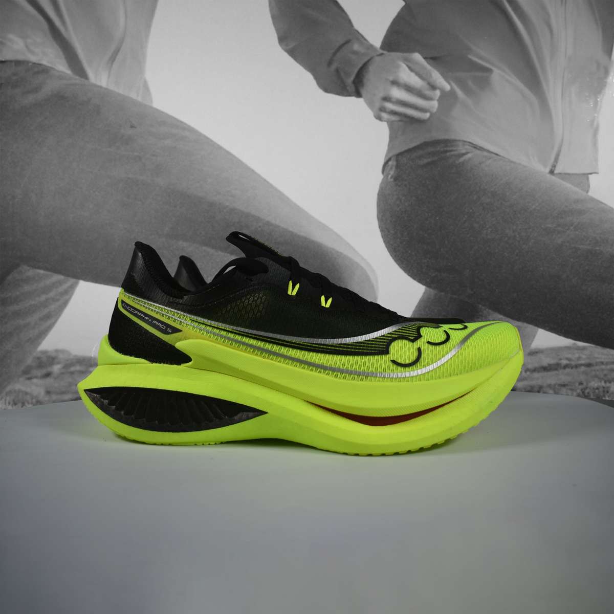Saucony Endorphin Pro 5 Womens Running Shoes  Citoren Black
