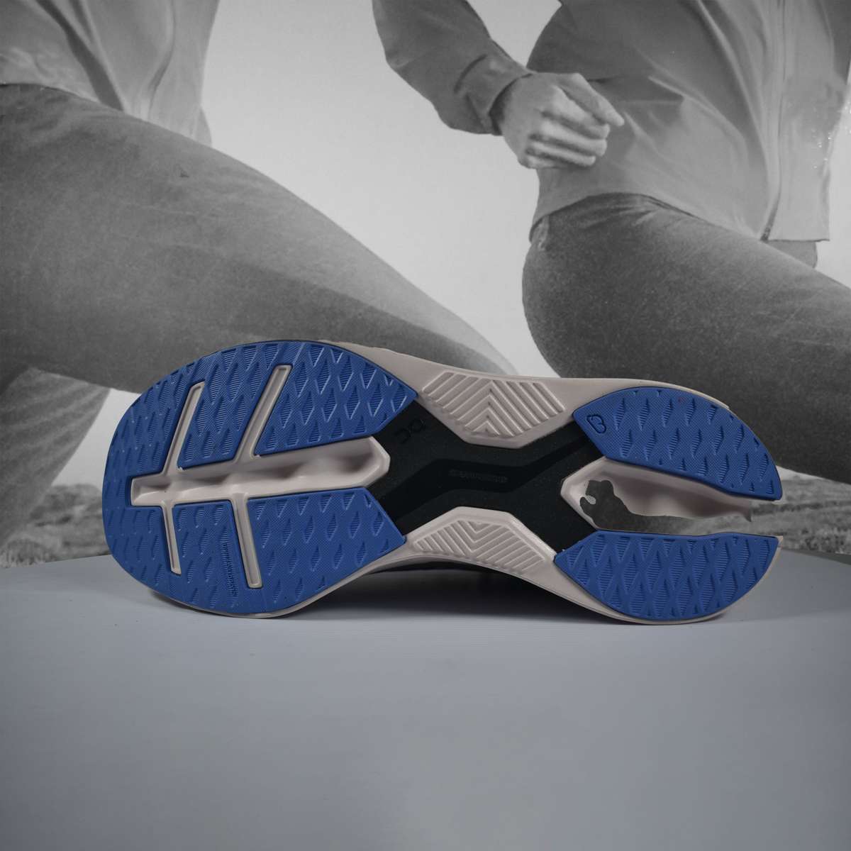 On Cloud Eclipse Mens Running Shoes