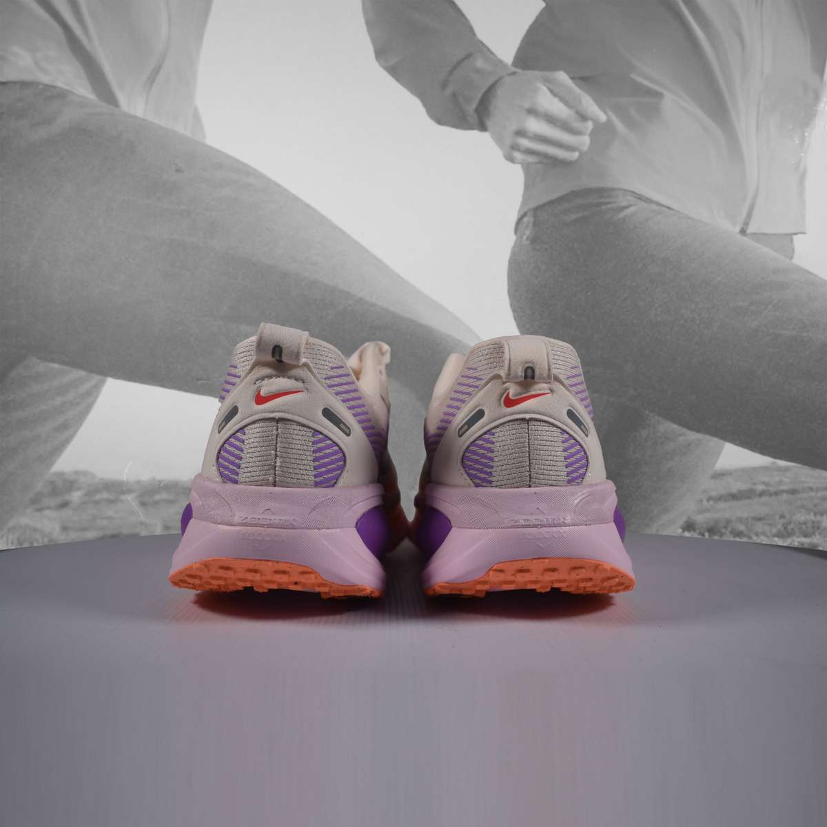 Nike Vomero 18 Womens Road Running Shoes