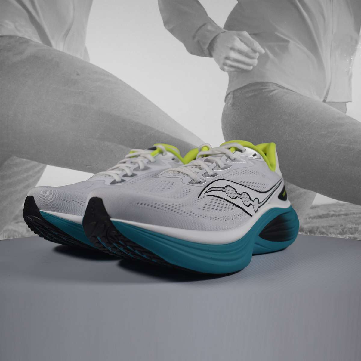 Saucony Triumph 24 Men's Neutral Running Shoes