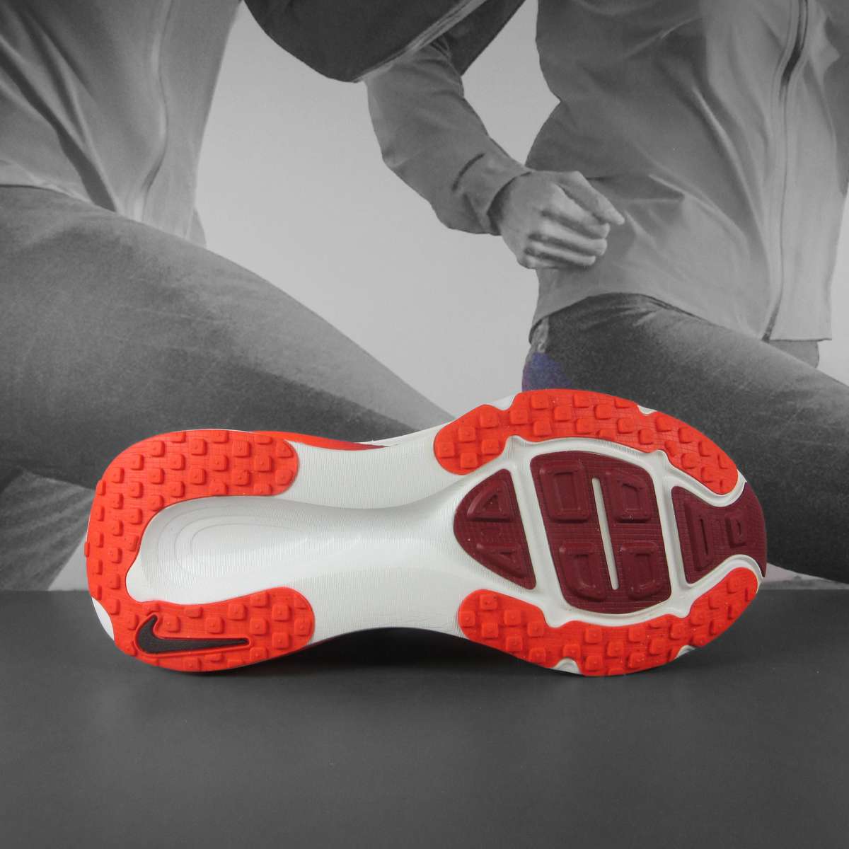 Nike Vomero 18 Mens Running Shoes