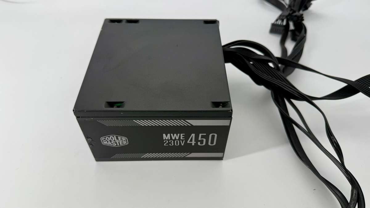 Cooler Master MWE 450 (MPE-4501-ACABW) 450w Power Supply. A Grade Unit