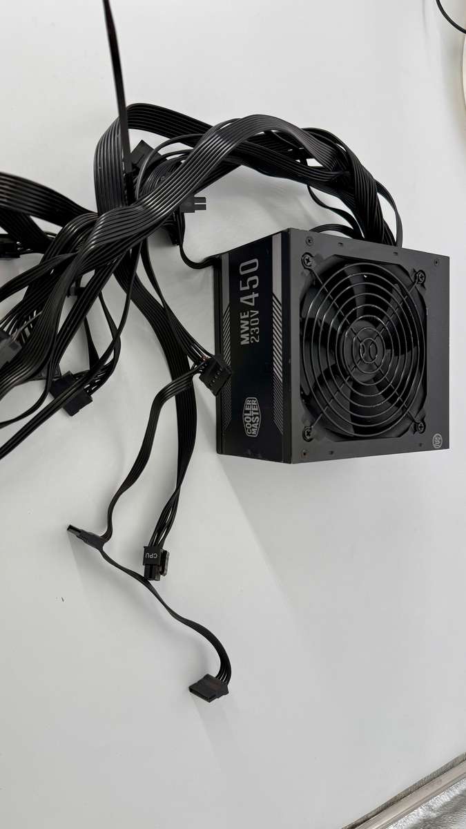 Cooler Master MWE 450 (MPE-4501-ACABW) 450w Power Supply. A Grade Unit