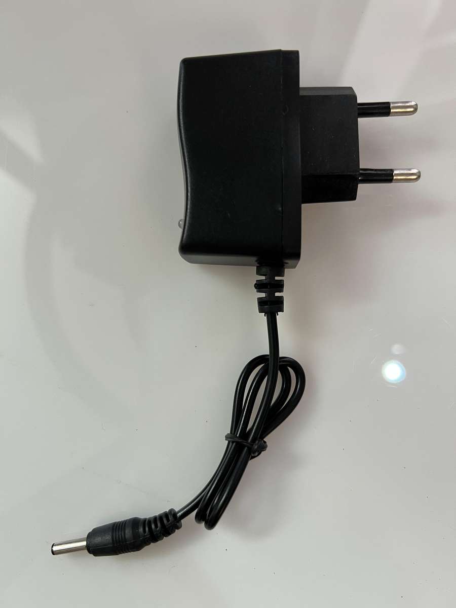 Power Supply 5V 2Ah (SMALL PIN) Suitable For TV Box ETC