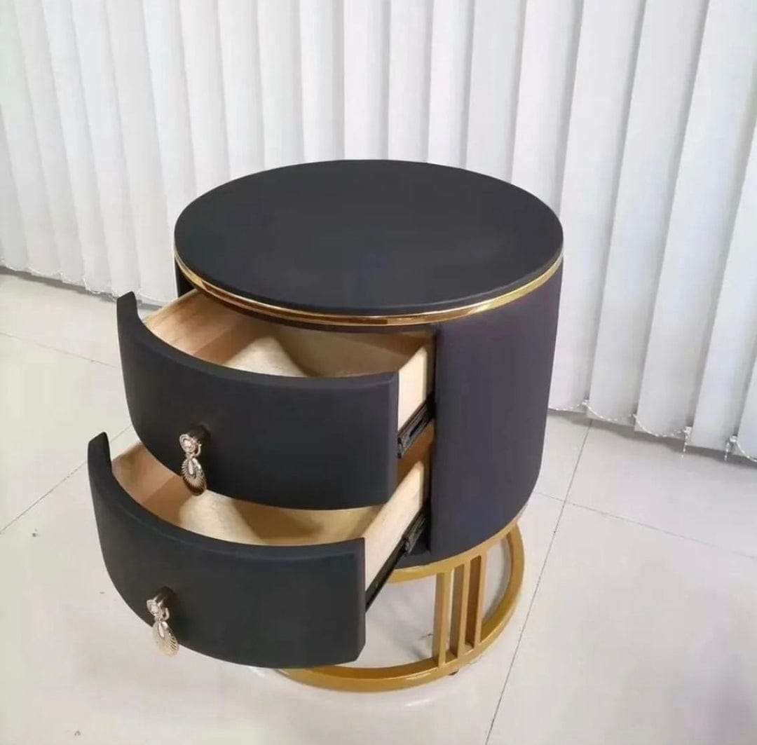 Amora Rounded Leather Pedestal