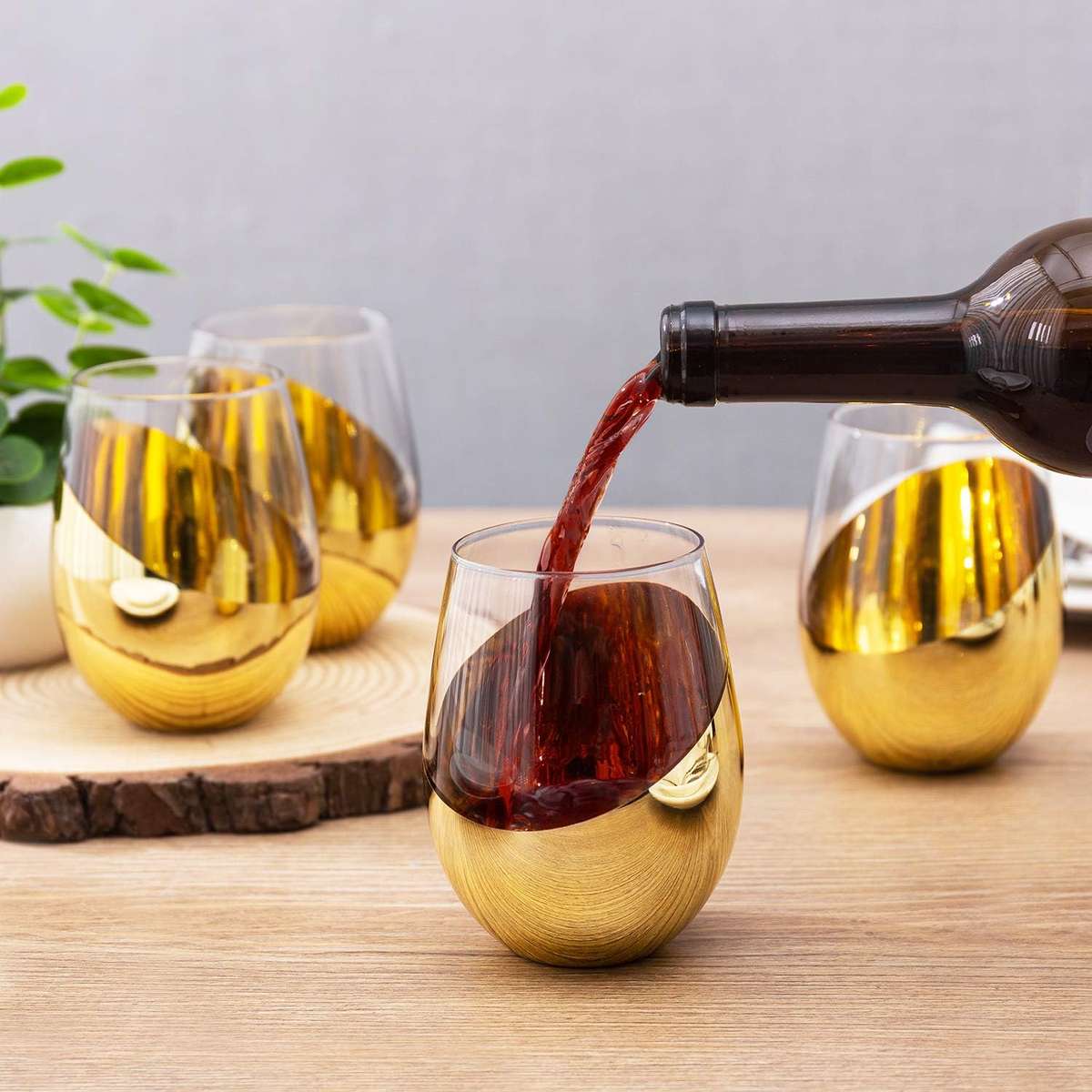 Modern Stemless Wine Glass - 500ml - Gold
