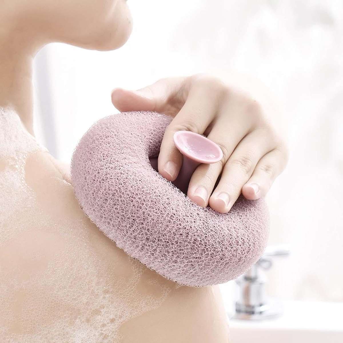 Body Loofahs  Shower Bath Exfoliating Scrubbers with Suction Cup - White