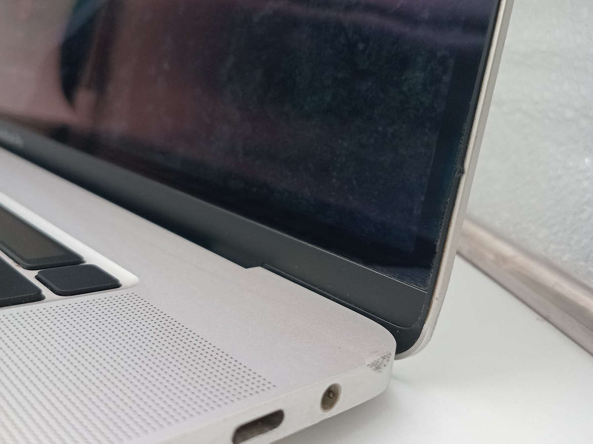 Apple MacBook Pro 16-inch, A2141 Late 2019 i7 6-Core