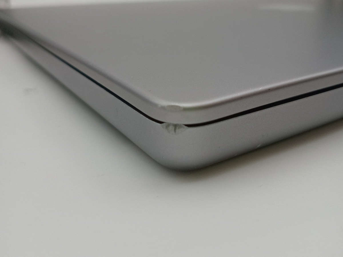 Apple MacBook A2485 M1 Pro 16-inch 2021 - Gold Essential