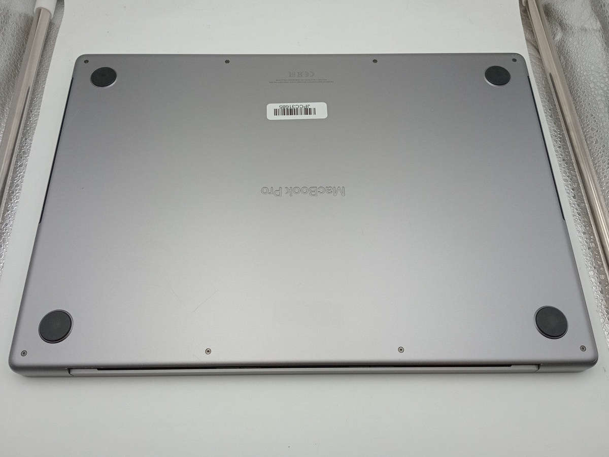 Apple MacBook A2485 M1 Pro 16-inch 2021 - Gold Essential